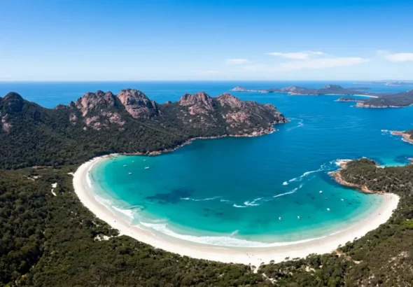 Wineglass Bay Tasmania best time to visit